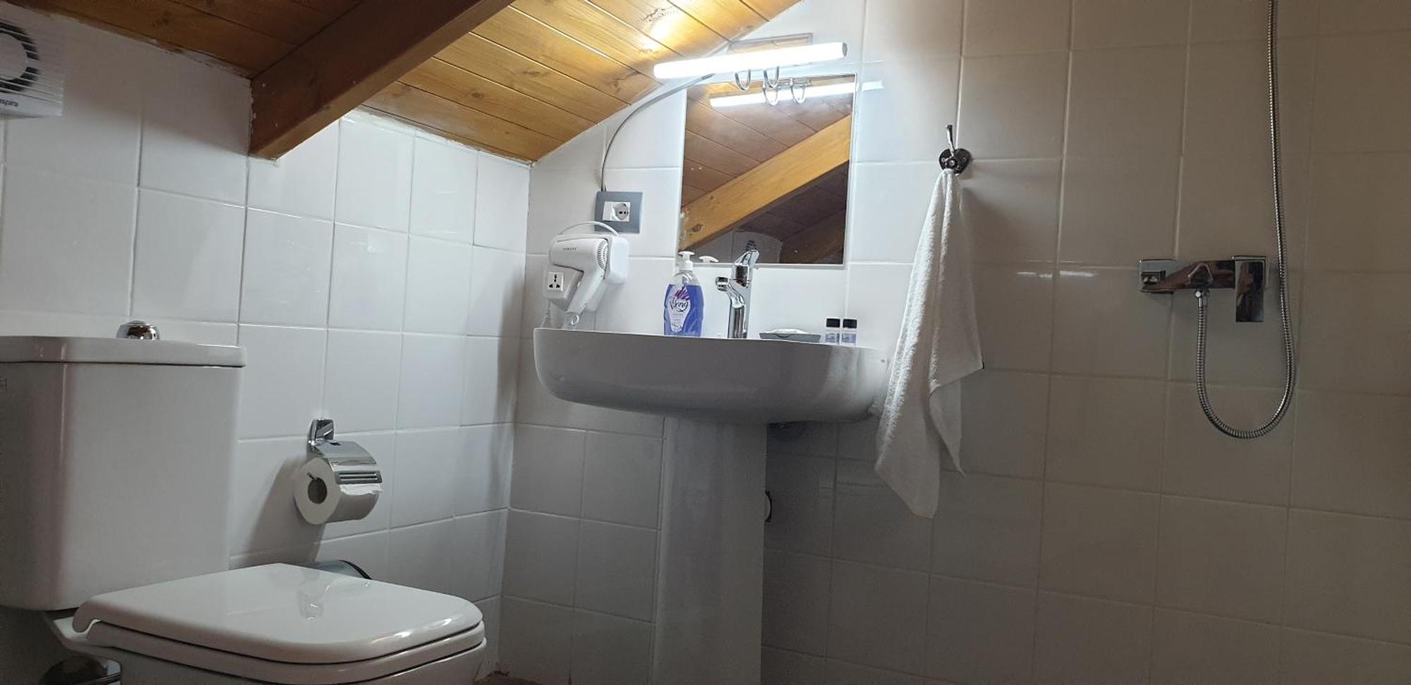 Shena Guest House Gjirokastër Buitenkant foto