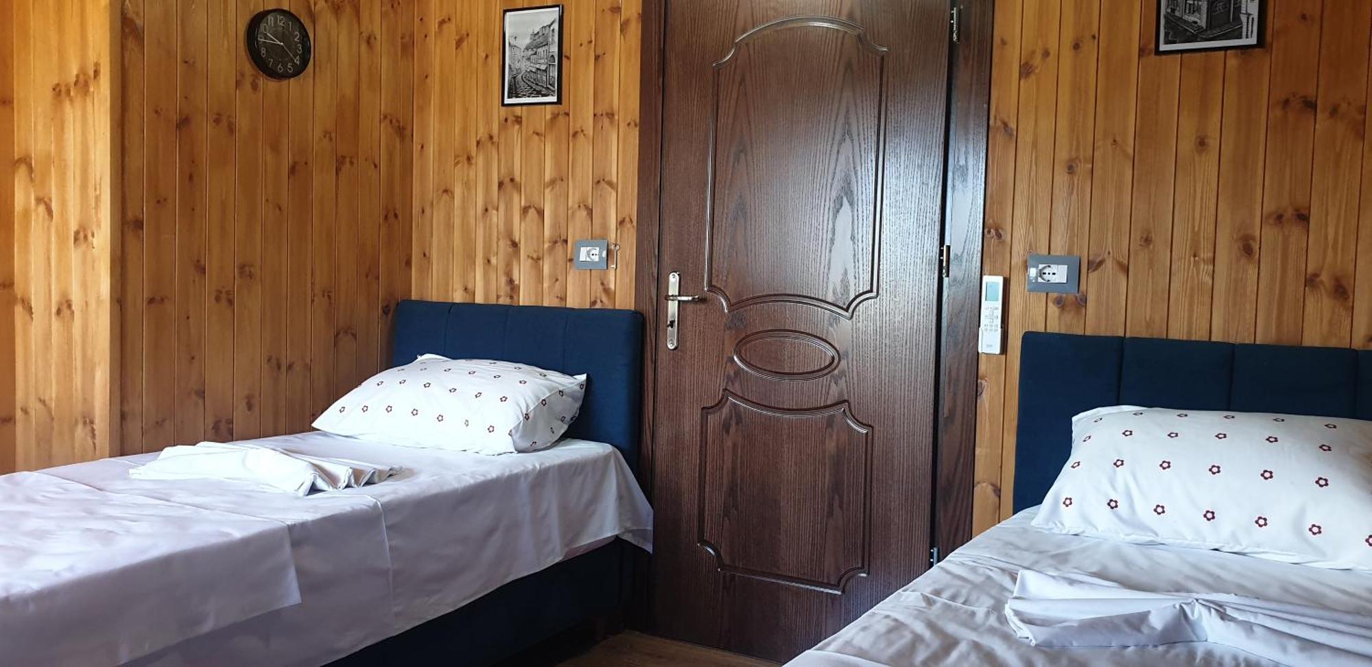 Shena Guest House Gjirokastër Buitenkant foto