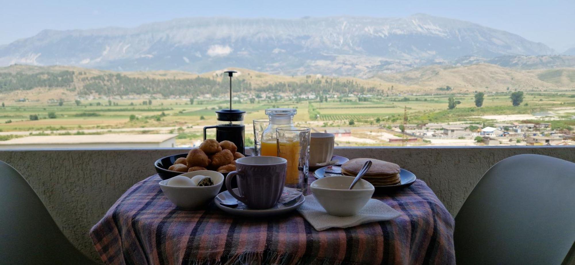 Shena Guest House Gjirokastër Buitenkant foto