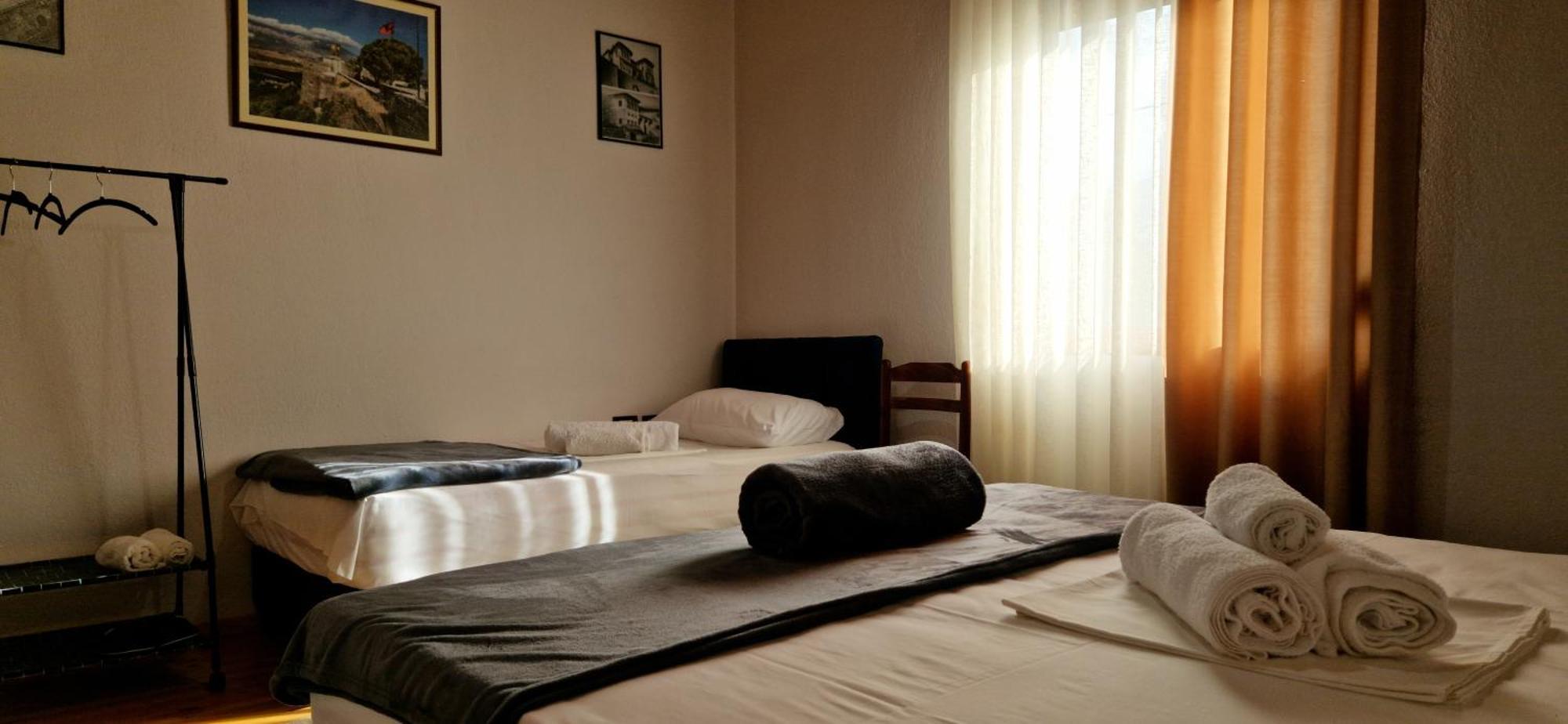 Shena Guest House Gjirokastër Buitenkant foto